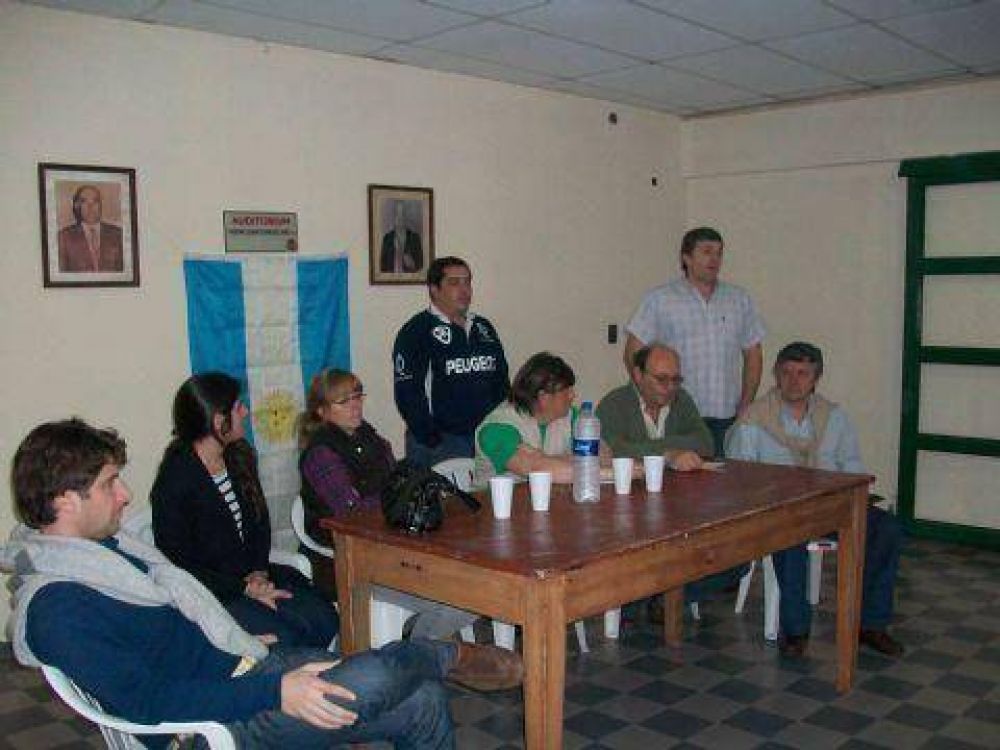  Apertura a la comunidad Concejales del ACyS participaron de una charla debate