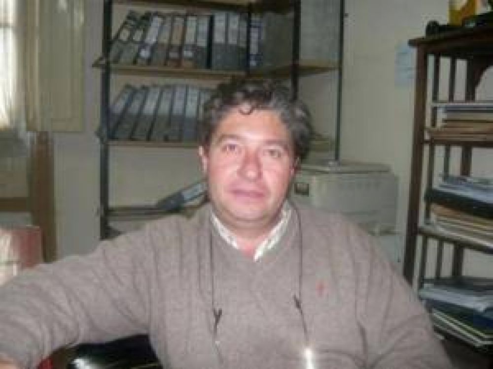 Sergio Pinte�o: �Al campo no le interesa si la Sociedad Rural estuvo o no con los militares�