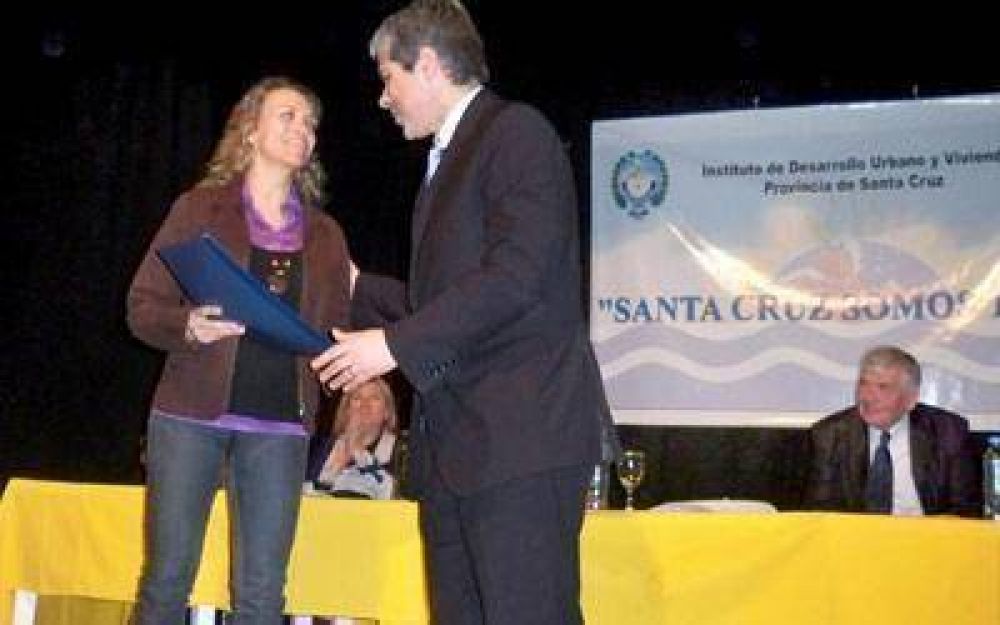 Otorgan 400 mil pesos para emprendimientos productivos