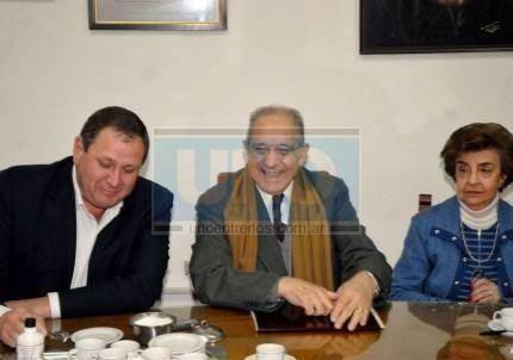 Montiel rechaz� cualquier intenci�n de inclinarse por alguna candidatura