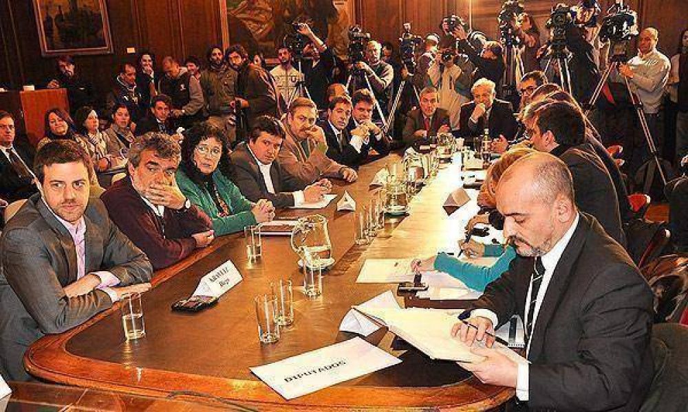 Espionaje: designan a los integrantes de la Comisi�n que investigar� a Mauricio Macri