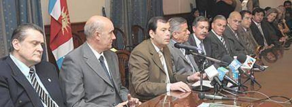 Zamora dijo que en 2011 se avanzar� en la normalizaci�n del Iosep