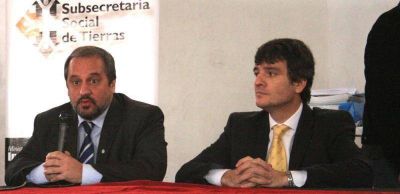 230 familias de Mor�n tienen ya las escrituras de sus tierras