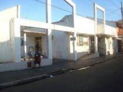 Vida y obra de un bernalense Luis Gurizz�n, hombre clave en la historia del Hospital Julio M�ndez
