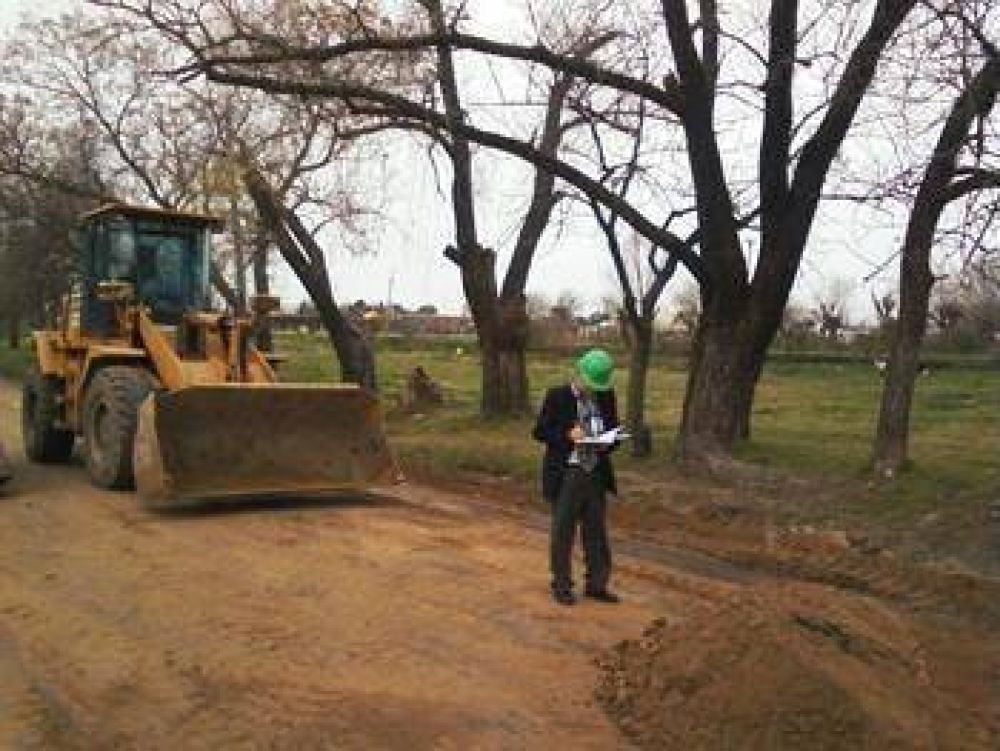 Siguen los trabajos de pavimentaci�n y bacheo