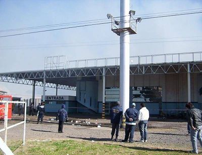 AUTORIDADES DE MAXICONSUMO AFIRMARON QUE SE RECONSTRUIRAN LAS INSTALACIONES