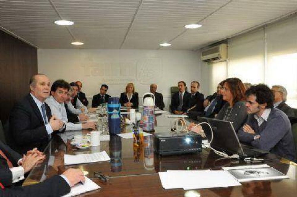 El programa Envi�n fue presentado a empresarios molineros