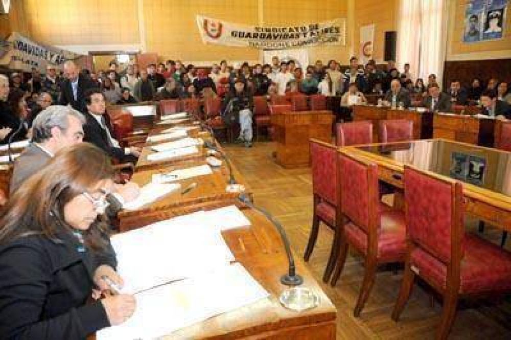 La Municipalidad ya puede iniciar el proceso de licitaci�n del complejo de Playa Grande