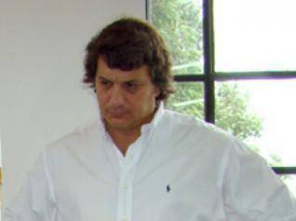 Contin�an los problemas con el abastecimiento de combustible en Jujuy