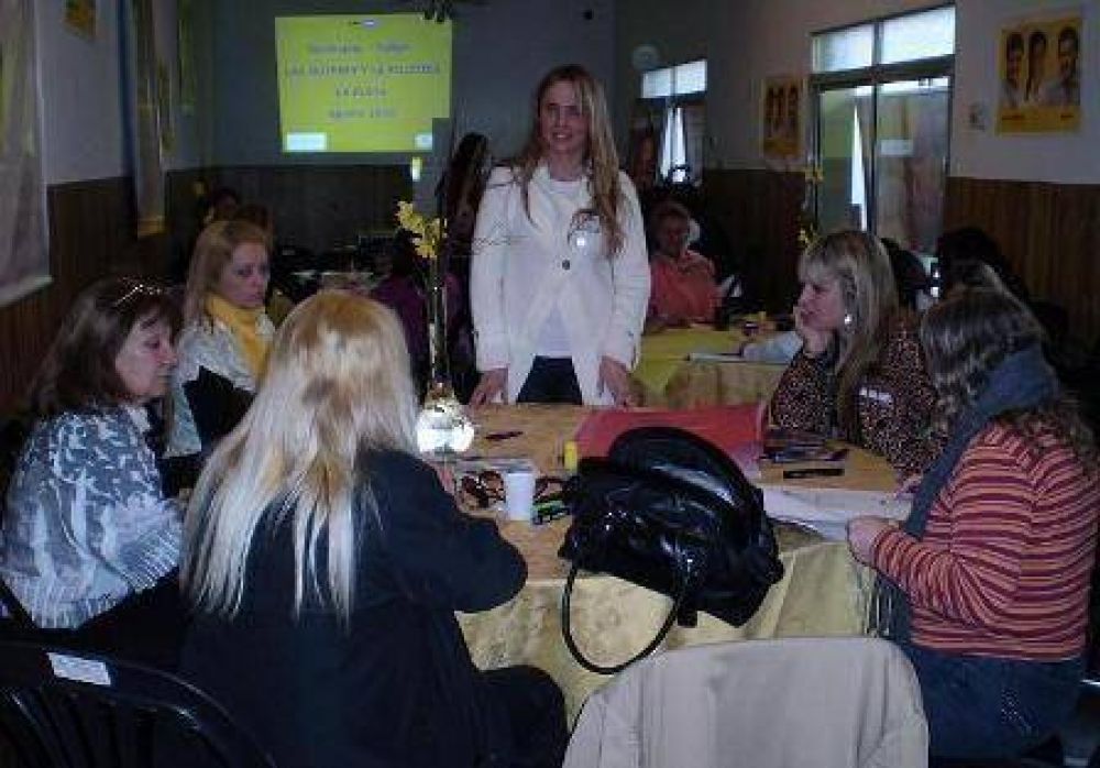 Actividades de Uni�n PRO en Saladillo 