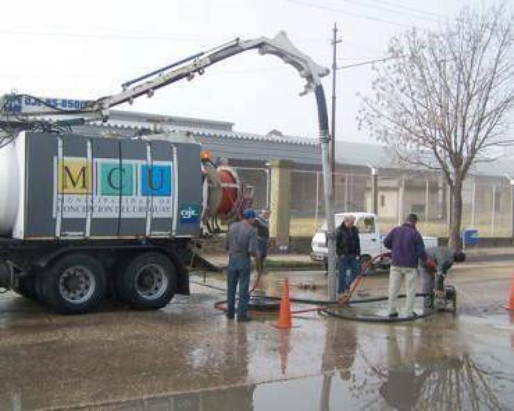 Efectuaron reparaciones en la red cloacal