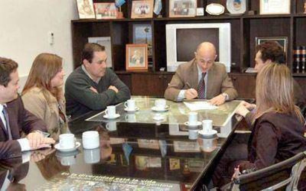 Por convenio municipal, el Hipotecario otorg� el primer cr�dito a familia caletense