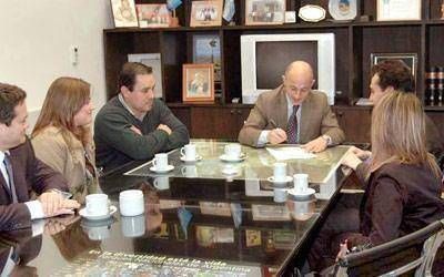 Por convenio municipal, el Hipotecario otorg� el primer cr�dito a familia caletense