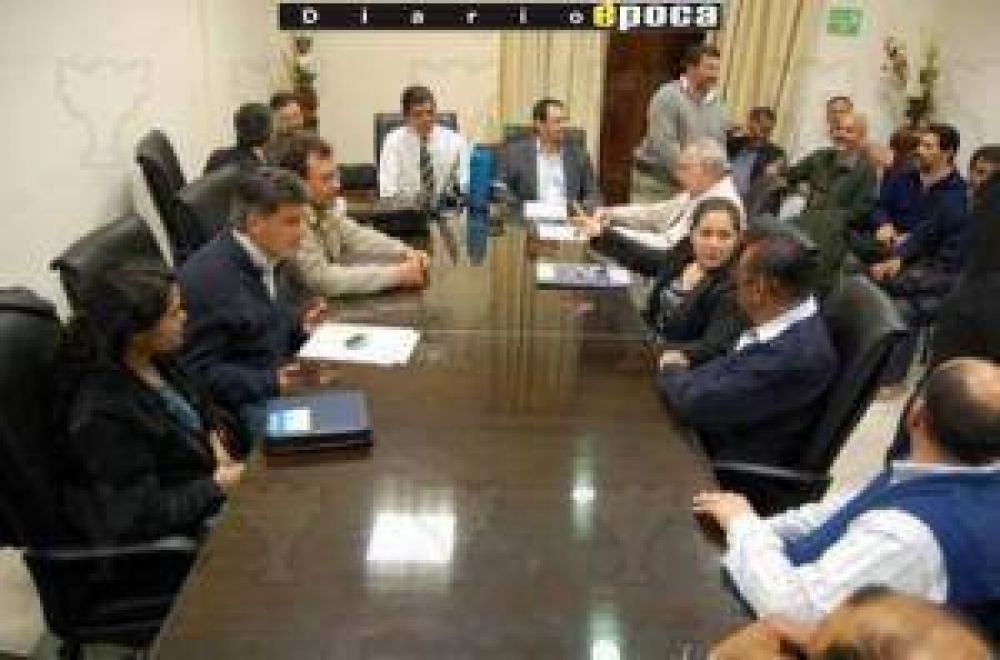 Docentes denuncian �descuentos ilegales�, y analizan nuevos paros