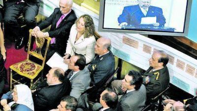 Lo de siempre: la historia se burla de los que quieren repetirla