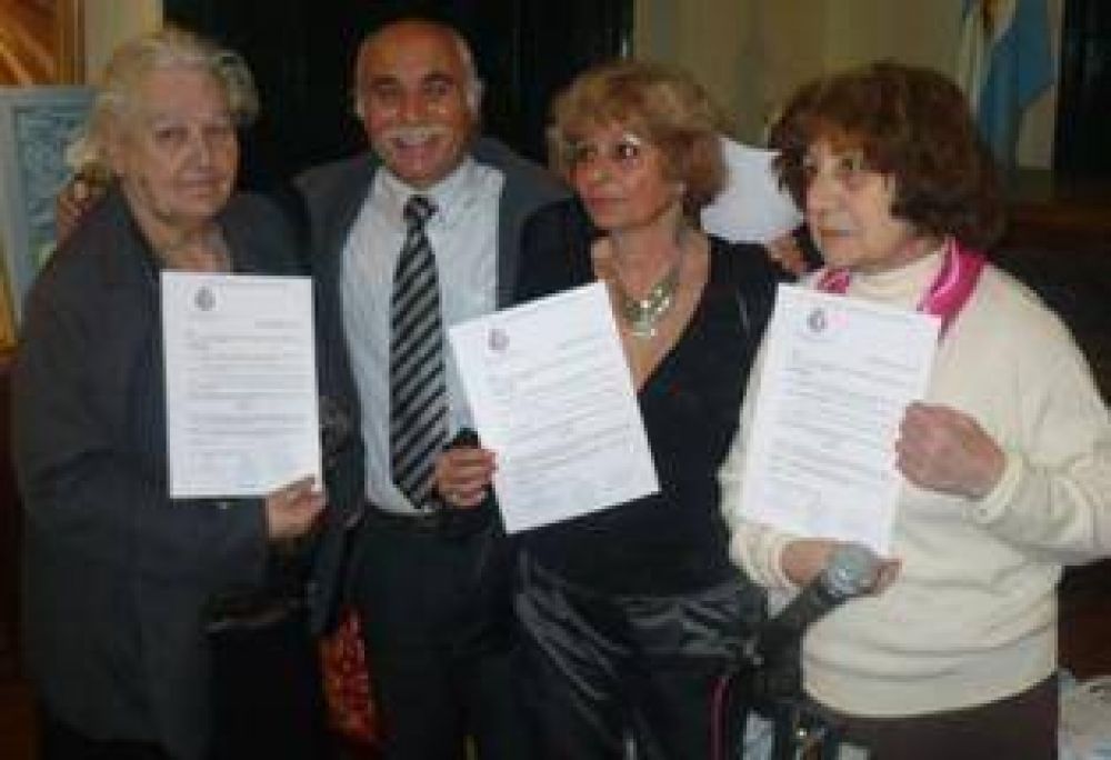 Encuentro entre Bandera y Tradici�n