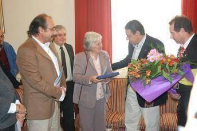 Visita de lujo C�ffaro recibi� a la Senadora uruguaya Luc�a Topolansky
