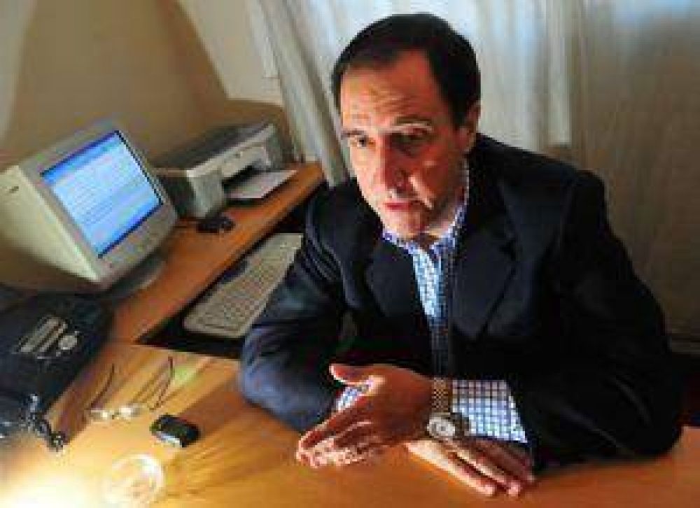 Roberto Iglesias: �Estoy en condiciones de gobernar los momentos que vive la provincia�