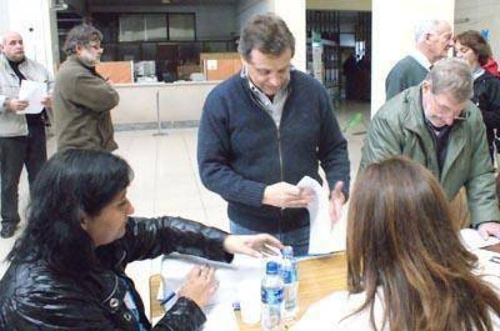 Pulti se comprometi� a incrementar los fondos del presupuesto participativo