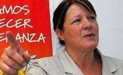 Tras la partida de Carri�, Stolbizer llama a "rehacer" el Acuerdo C�vico