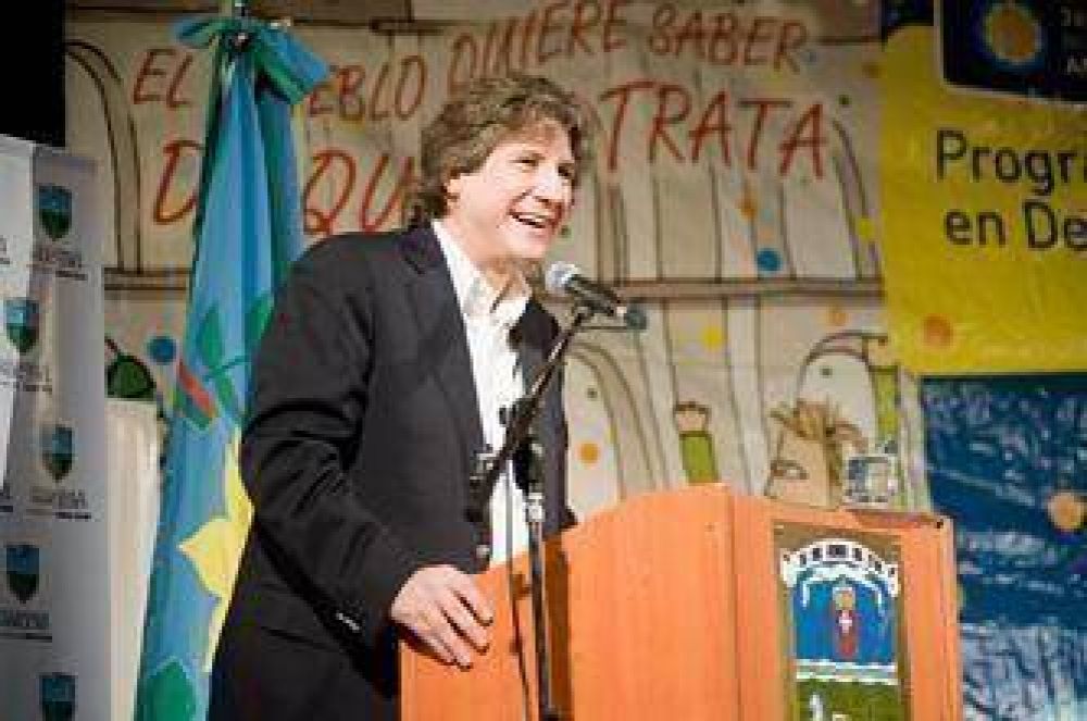 Pas� por Mercedes el Ministro Amado Boudou
