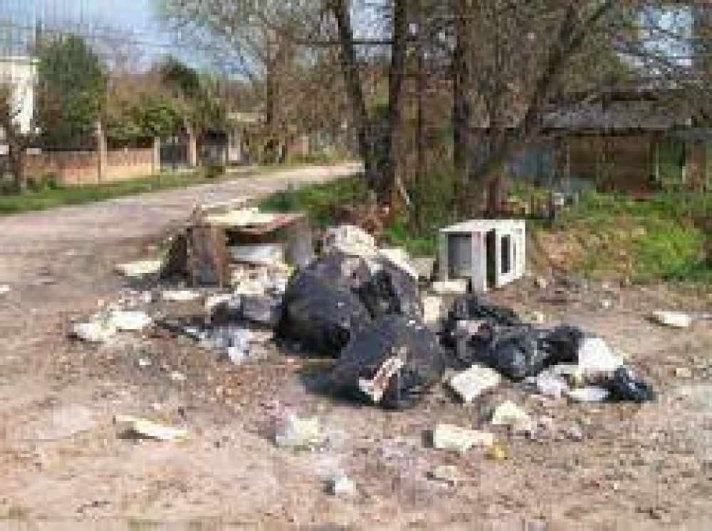Alte Brown: El paseo tur�stico con pozos y basura