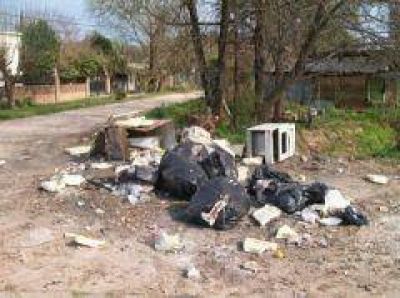 Alte Brown: El paseo tur�stico con pozos y basura