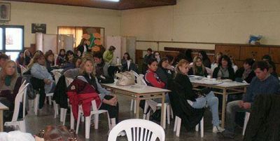 Los Centros Educativos Complementarios de Olavarr�a tuvieron una jornada de capacitaci�n