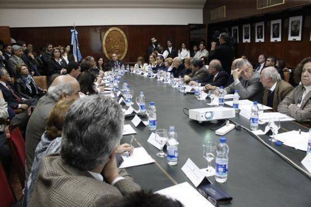 Legisladores nacionales gestionar�n mayor presupuesto para la UNT