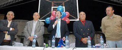 Zamora llam� a �participar en los comicios para hacer m�s fuerte la democracia� 