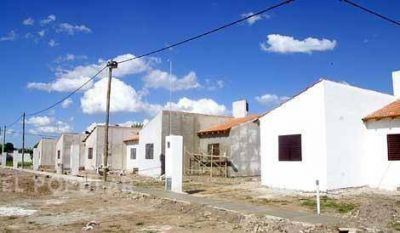 Vecinos de Hinojo plantean inquietudes ante la FTV por el monto de las cuotas