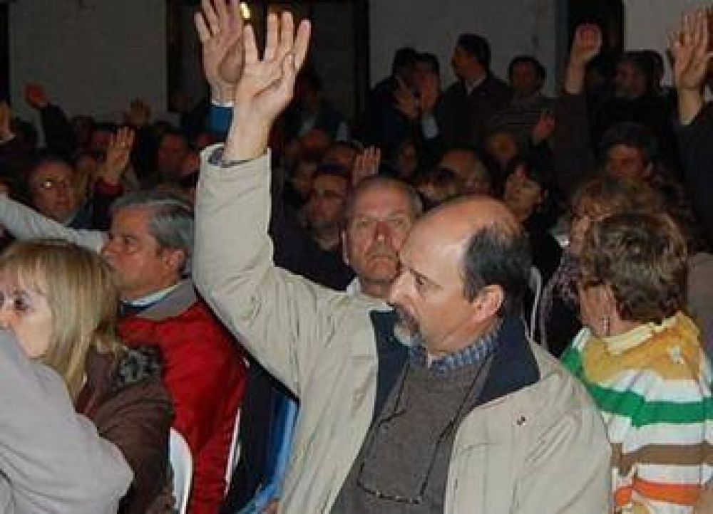 Asamble�sta considera que Gualeguaych� no debe bajar los brazos contra Botnia UPM 