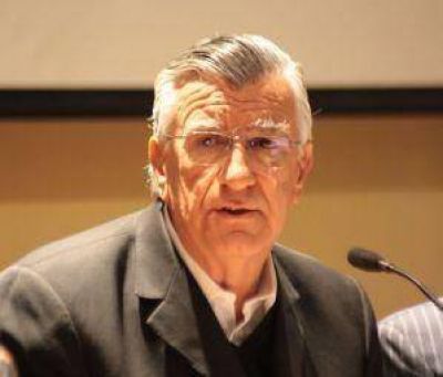Ley de glaciares: Gioja hablar� con Basualdo para que no apoye a Bonasso   