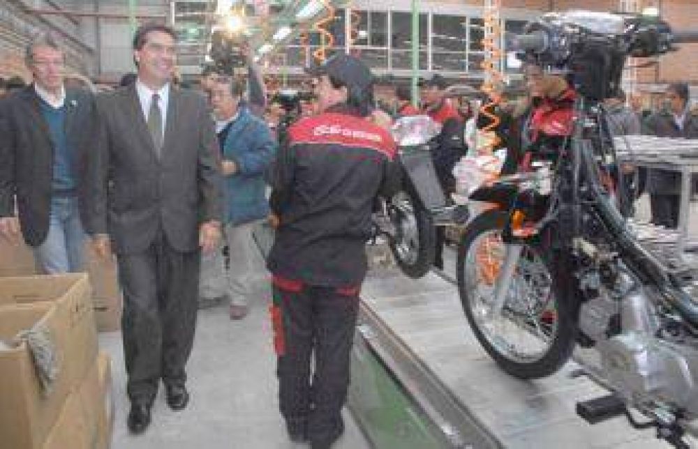 Capitanich: �El Chaco mejor� su capacidad de generar empleos en la industria�