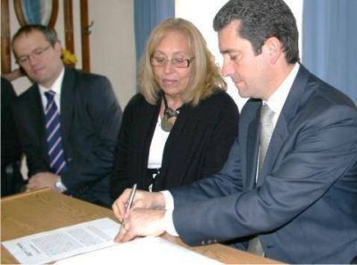 En la maternidad del hospital municipal �San Jos� de Campana  Las madres recibir�n el alta m�dica cuando hayan tramitado el primer DNI del beb�