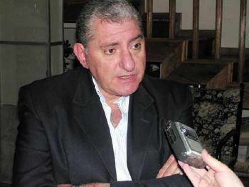 Norberto Santana - Director de Atenci�n Primaria de la Cooperativa El�ctrica de Z�rate �Hay gran porcentaje de embarazadas que van al parto sin controlarse�