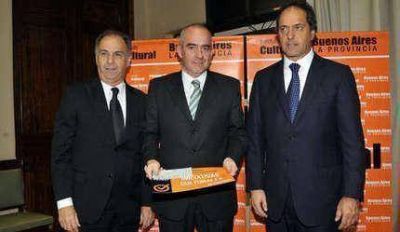 Echeverr�a recibi� un aporte de la gobernaci�n