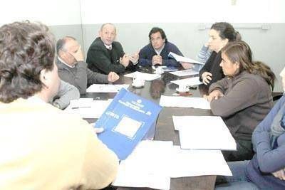 Postergar�n 30 d�as la adopci�n de las tarjetas por aproximaci�n