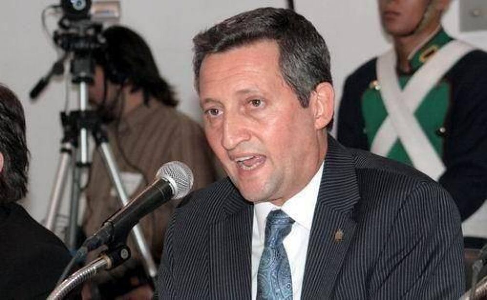 Giacomino adelanta presentaci�n judicial