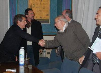Lleg� Urribarri y comprometi� su gesti�n para varios proyectos de Gualeguaych� 