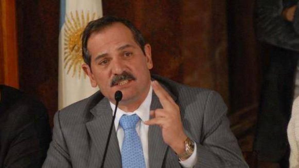 Alperovich quiere hablar para destrabar el conflicto con el CAM