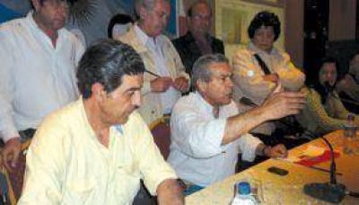 La UCR salte�a invit� a Cobos, Alfons�n y Sanz a la asunci�n de Posadas el pr�ximo 24