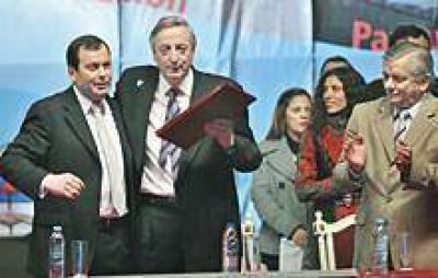 N�stor Kirchner: �Mi respaldo pol�tico para el gobernador Zamora es absoluto� 