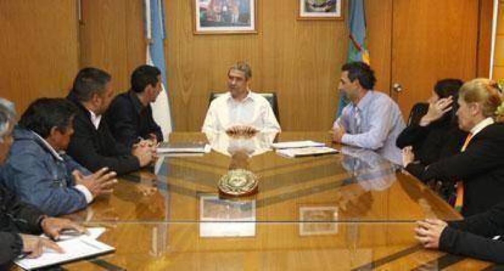 El intendente Ferraresi recibi� a vecinos del Barrio San Cayetano