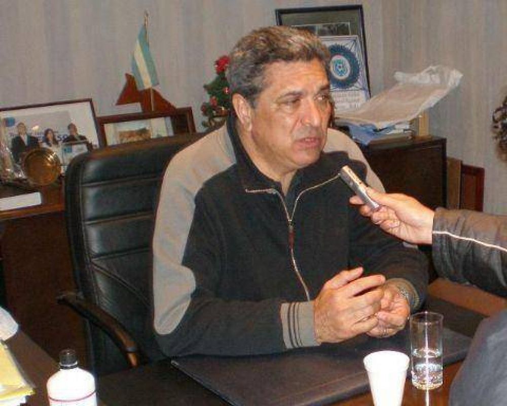 A las 00:00, 3.30 Mts y en bajada Slezack: �Estuvimos atendiendo las necesidades y rezando para que el agua no superara los 4 metros�