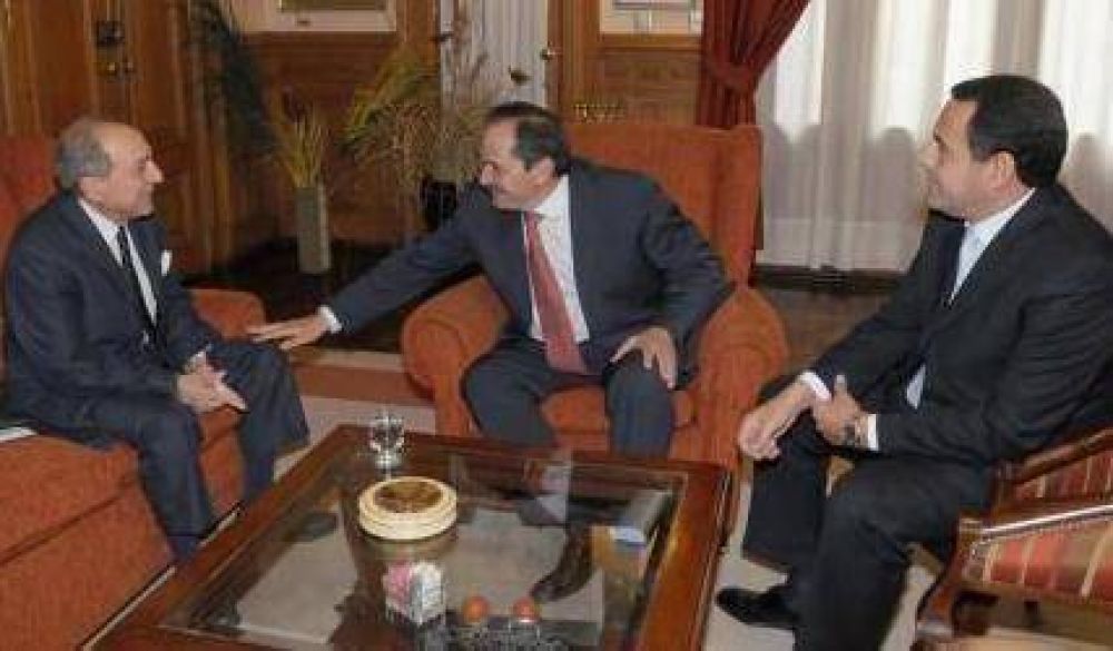 Apuran introducir modicaciones a la Ley de creaci�n del CAM