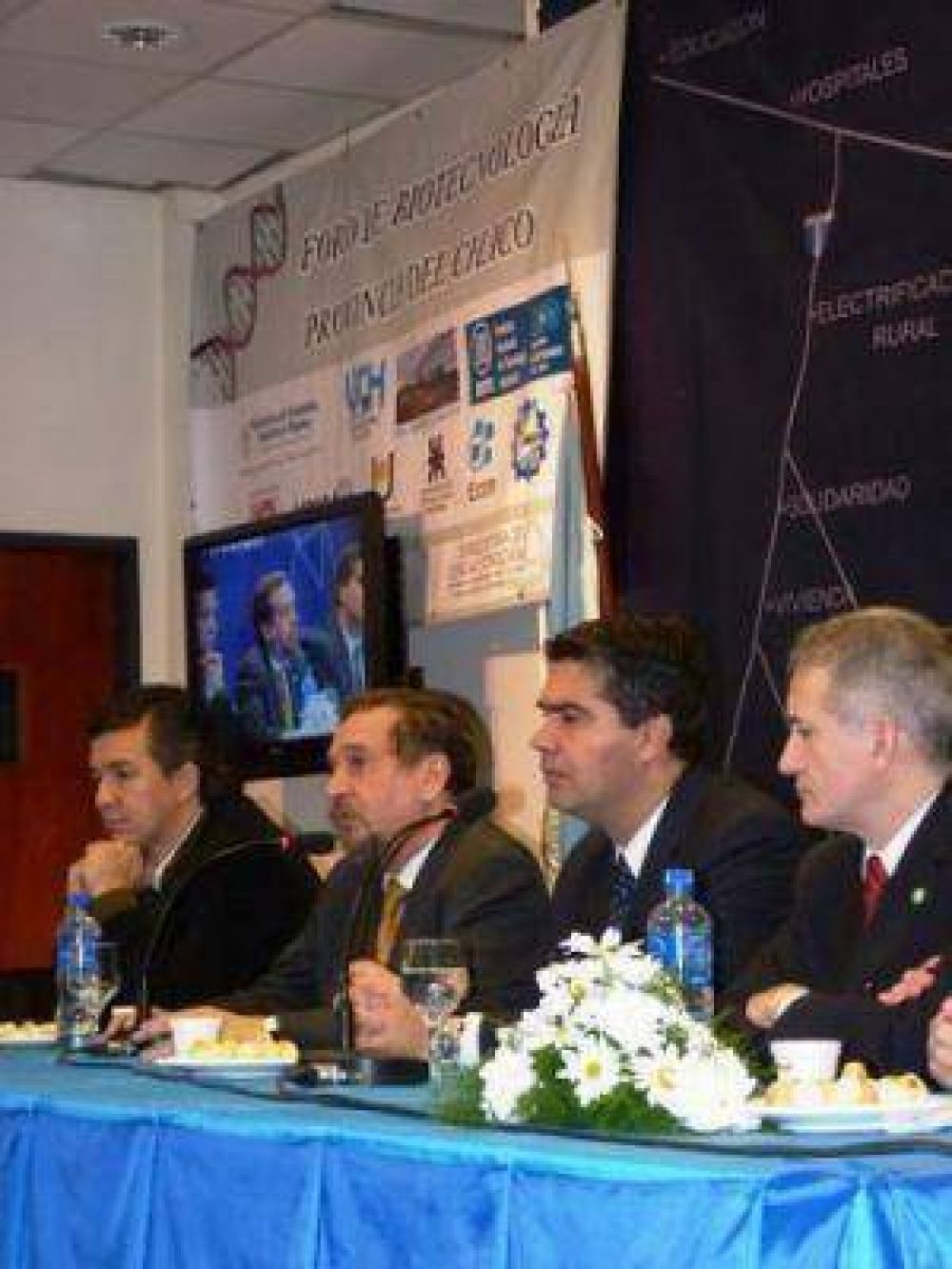 Bara�ao dice que la meta para una sociedad m�s justa es basar la econom�a en el conocimiento
