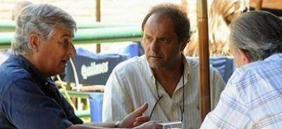 Pinamar: con 'dedicatoria' a Scioli, el PJ acorrala al vecinalista Blas Altieri