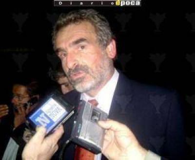 Rossi abog� por construir �un Estado presente�
