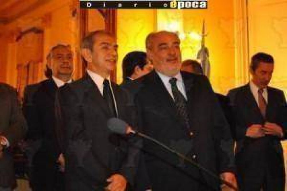 �Cambio l�gico� en Gobierno que conserva funcionarios